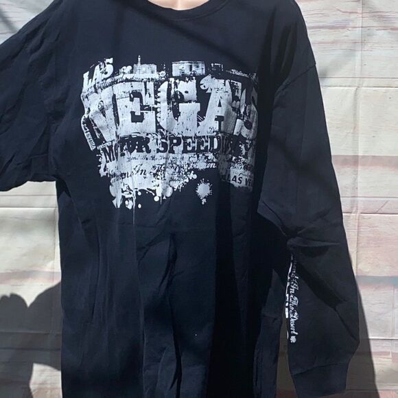 Mens XL NASCAR long sleeve tee - Picture 3 of 8